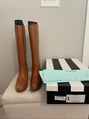BNIB Aquazurra Petra croc boot